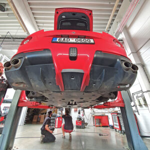 Autoservis 21 Ferrari F12 10