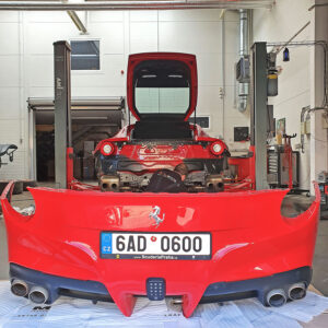 Autoservis 24 Ferrari F12 18