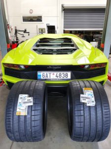 Lamborghini Aventador S nejkola 1